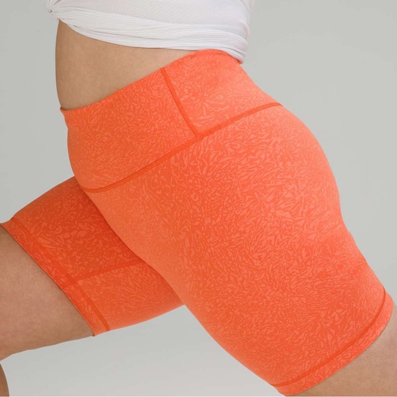 Lululemon Wunder Train 6” shorts - Picture 1 of 5